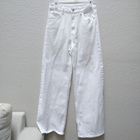 H&M White High Waisted wide leg jeans - Picture 13 of 13